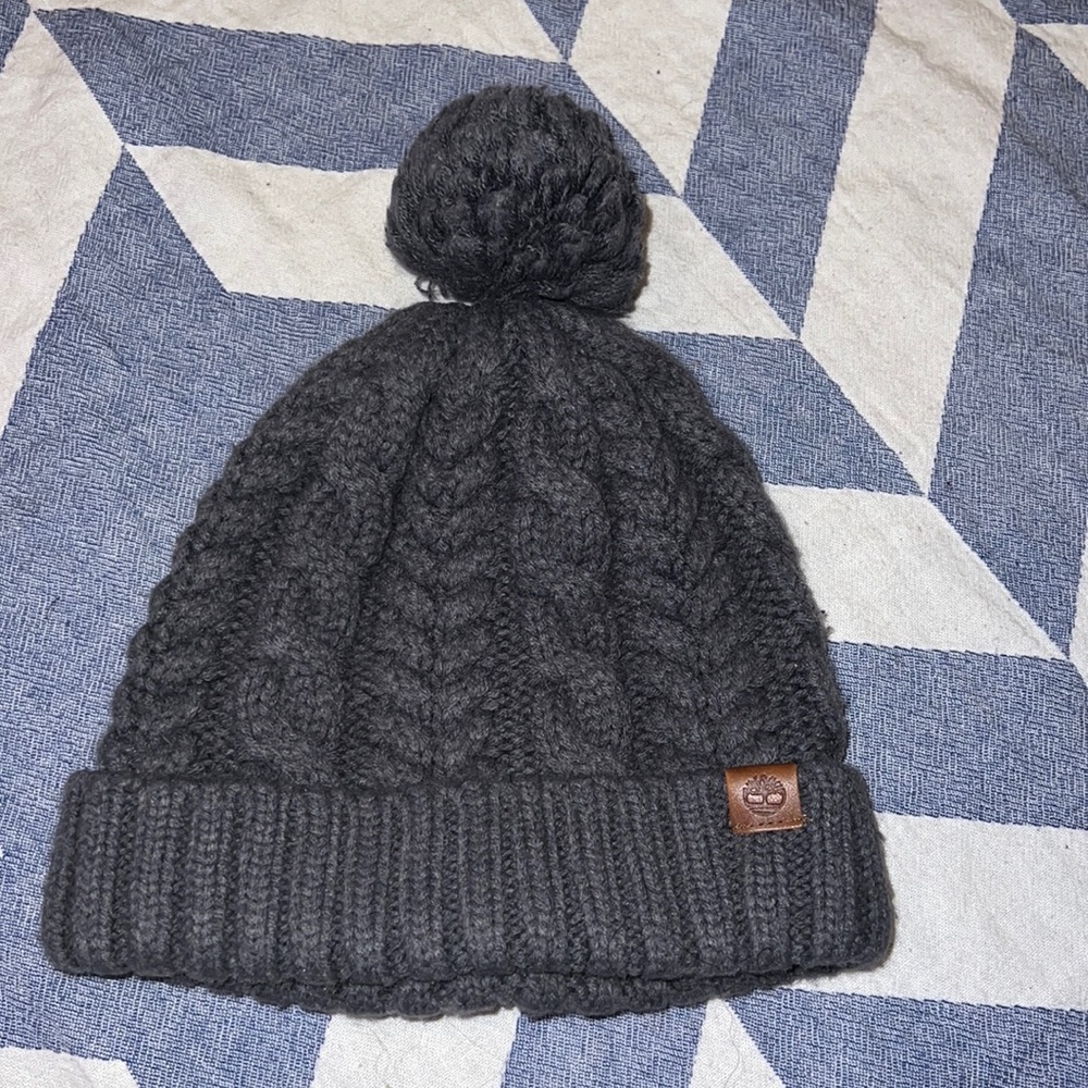 Timberland Women’s Cable Knit Hat with Pom Grey